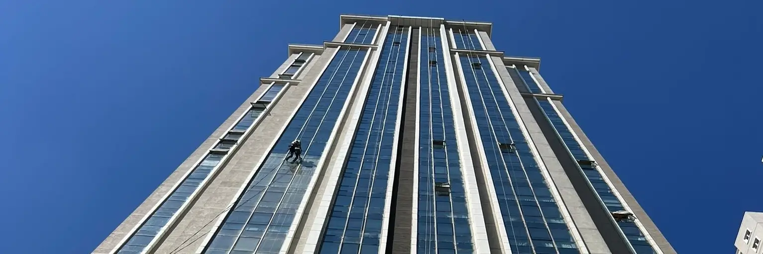 Dış Cephe Cam Temizliği